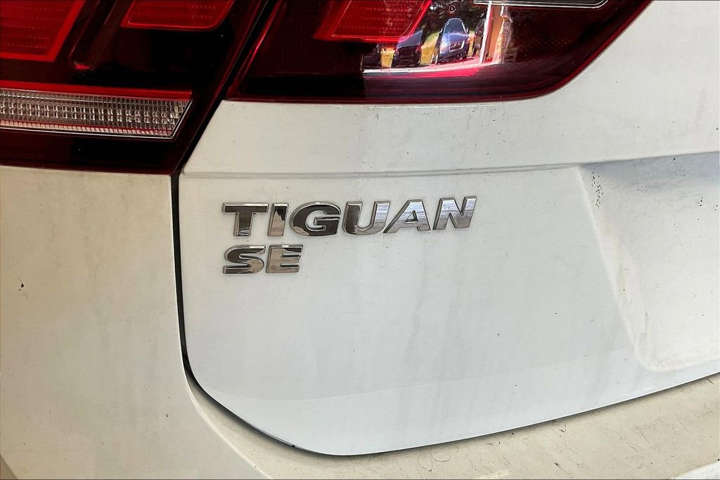 Used 2021 Volkswagen Tiguan SE image 8