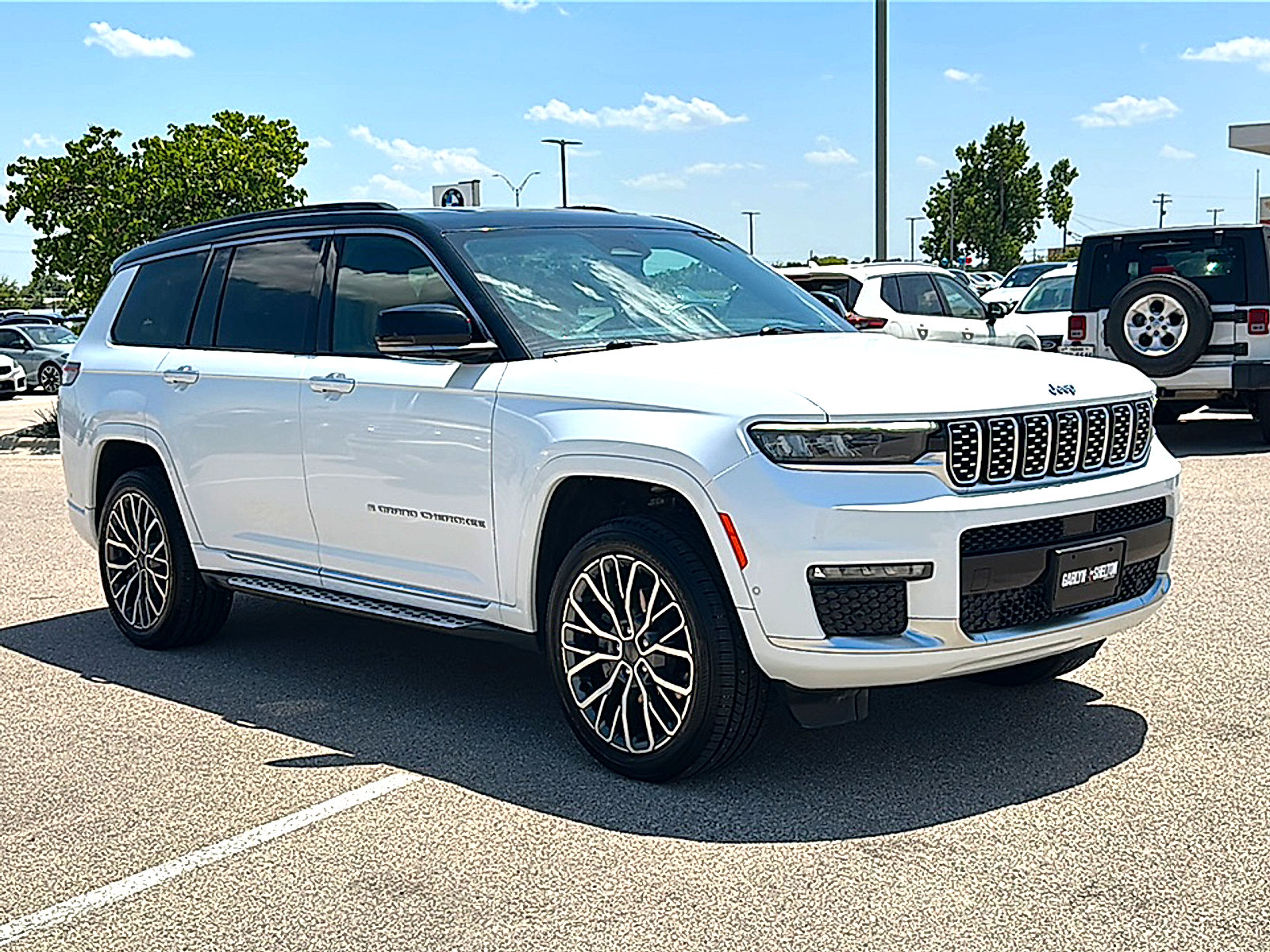Used 2021 Jeep Grand Cherokee L Summit AWD/4WD image 10