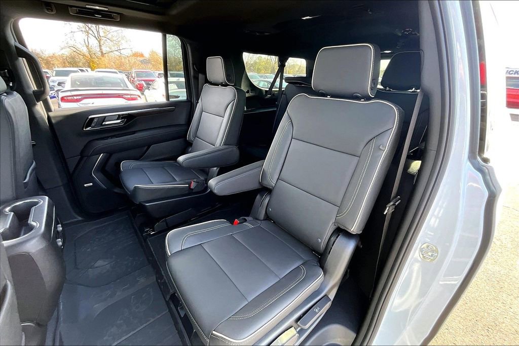 New 2026 Chevrolet Suburban Premier w/ Sun And Tow Package image 10