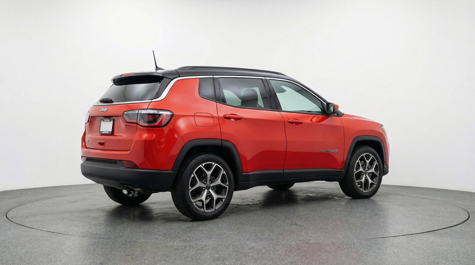 Used 2025 Jeep Compass Limited image 9