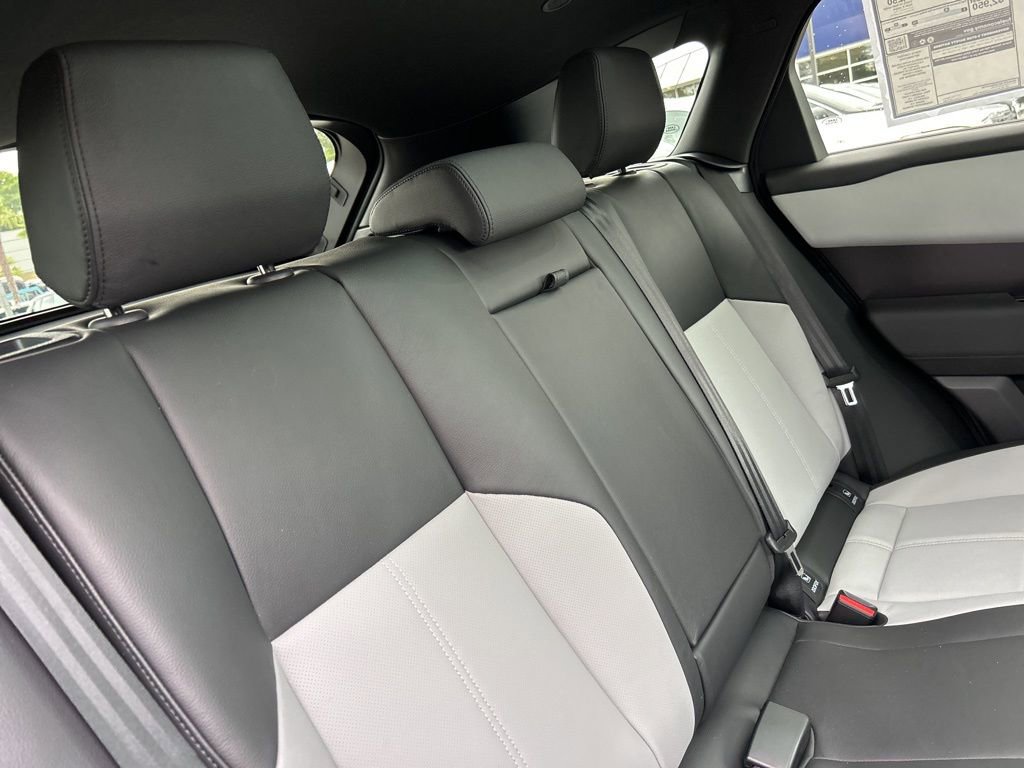 New 2026 Land Rover Range Rover Velar Dynamic SE AWD/4WD image 18