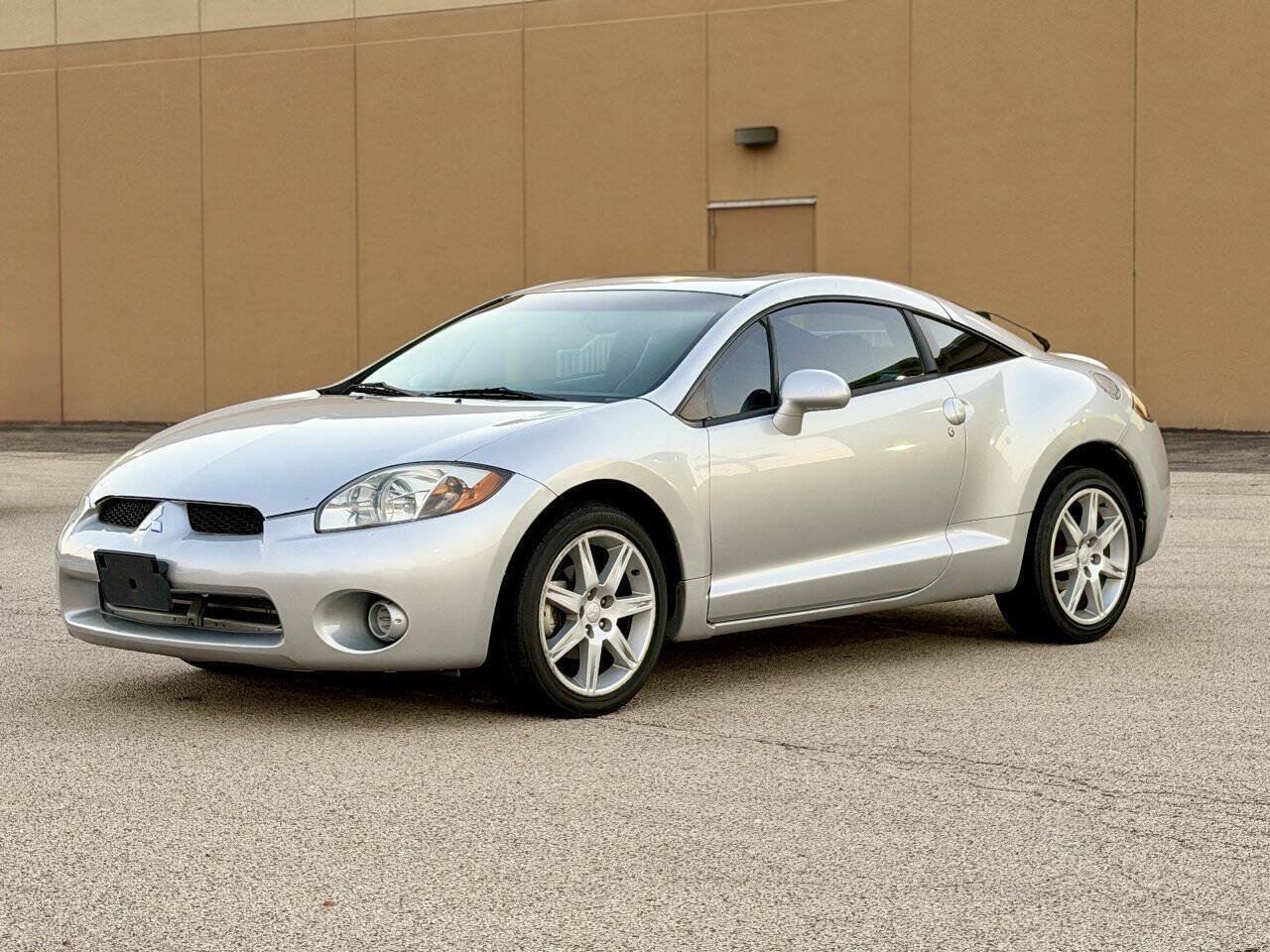 Used 2007 Mitsubishi Eclipse SE FWD image 6