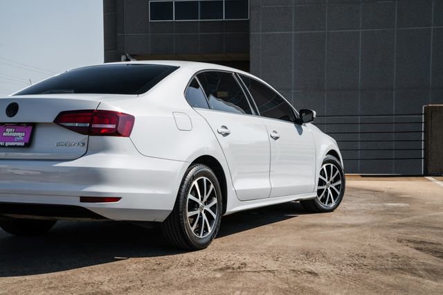 Used 2017 Volkswagen Jetta SE image 57