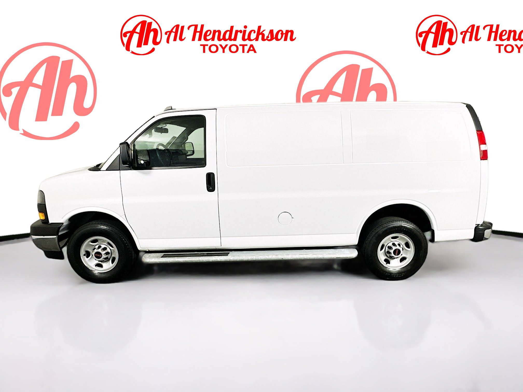 Used 2024 GMC Savana 2500 Work Van w/ Driver Convenience Package image 6
