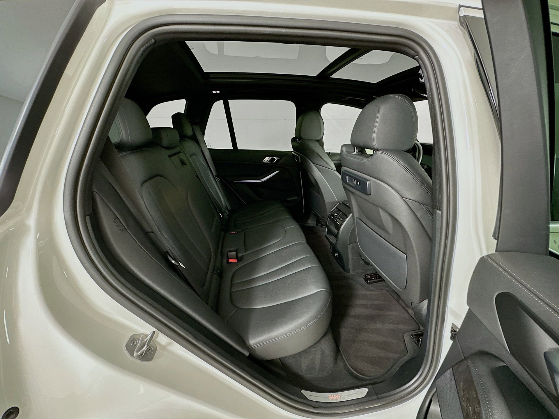 Used 2022 BMW X5 xDrive40i image 31