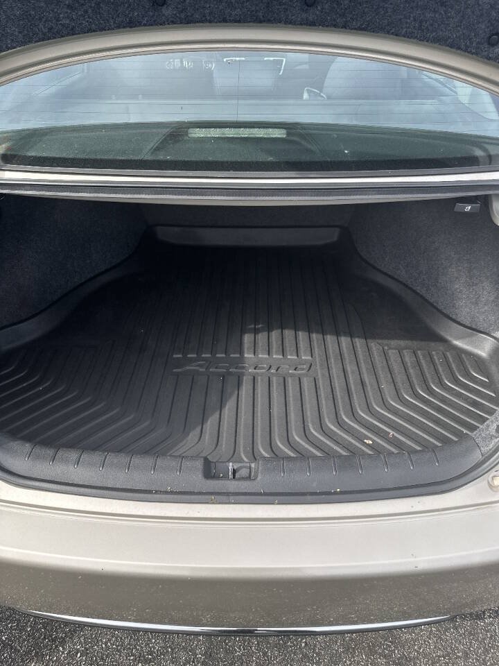 Used 2013 Honda Accord Sport image 8