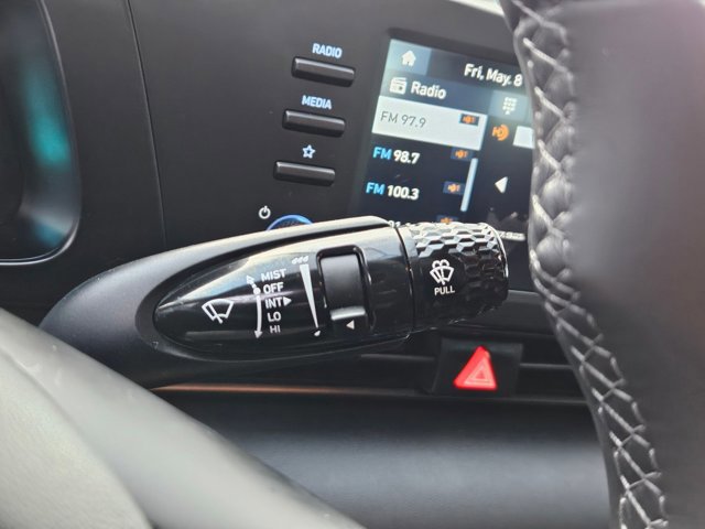 Certified 2025 Hyundai Elantra Sport FWD image 22