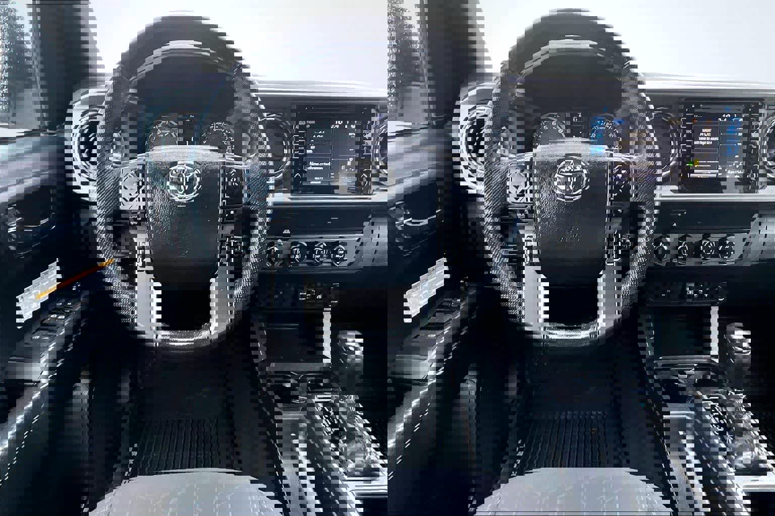 Used 2019 Toyota Tacoma TRD Off-Road image 15