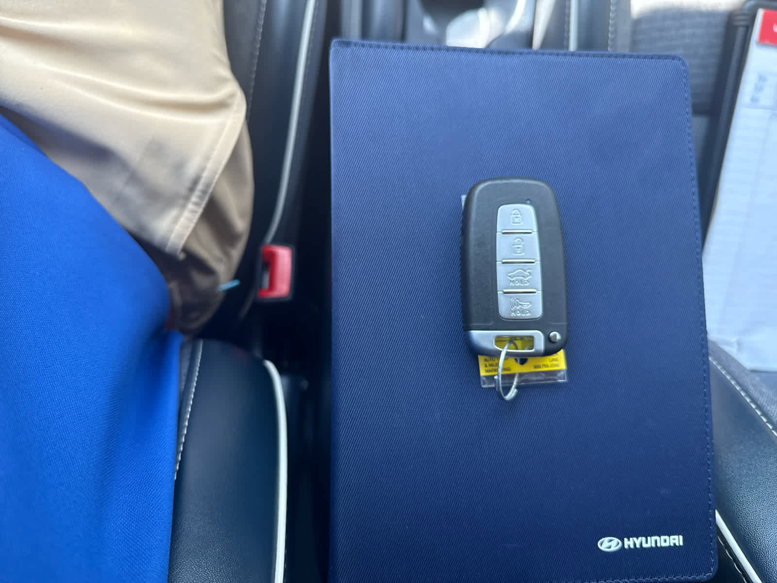 Used 2023 Hyundai Venue Limited image 24