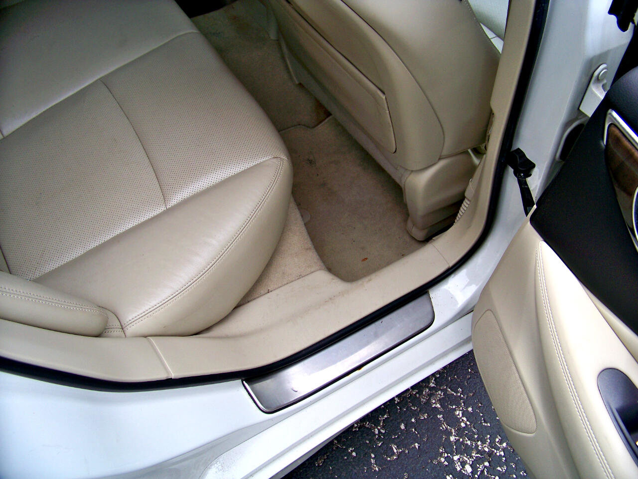 Used 2018 INFINITI Q50 Luxe w/ Cargo Package (L95) image 25