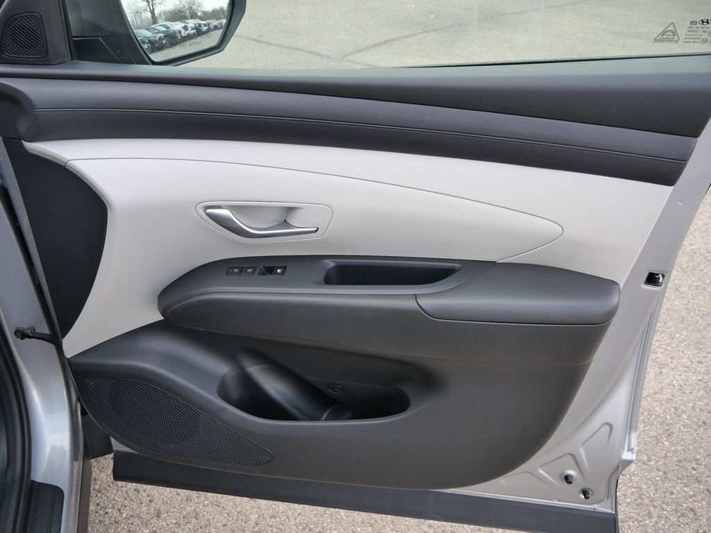 Used 2025 Hyundai Tucson SEL FWD image 15
