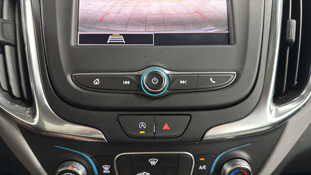 Used 2024 Chevrolet Equinox LS w/ Sport Edition FWD image 28