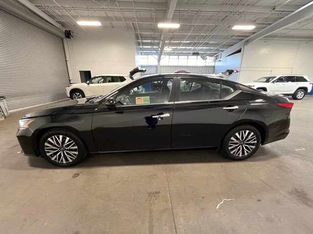 Used 2023 Nissan Altima 2.5 SV image 6