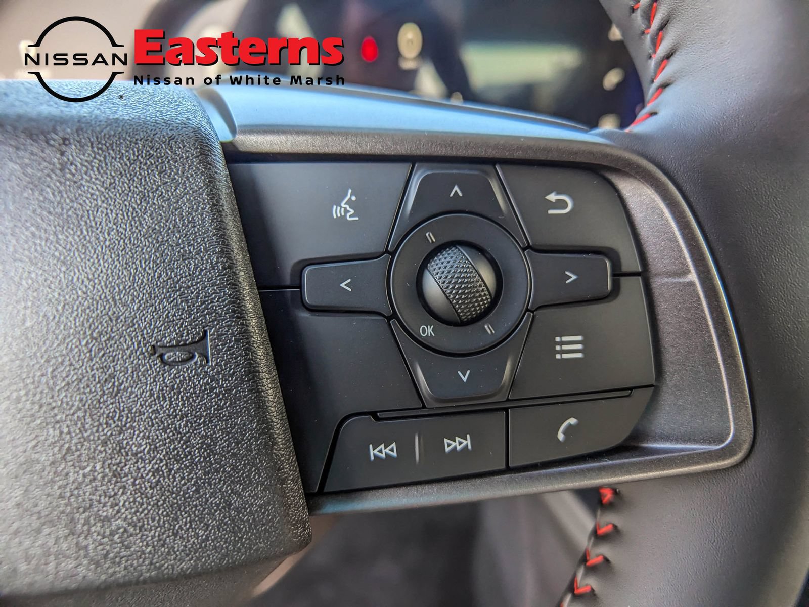 New 2026 Nissan Sentra SR w/ SR Premium Package FWD image 17