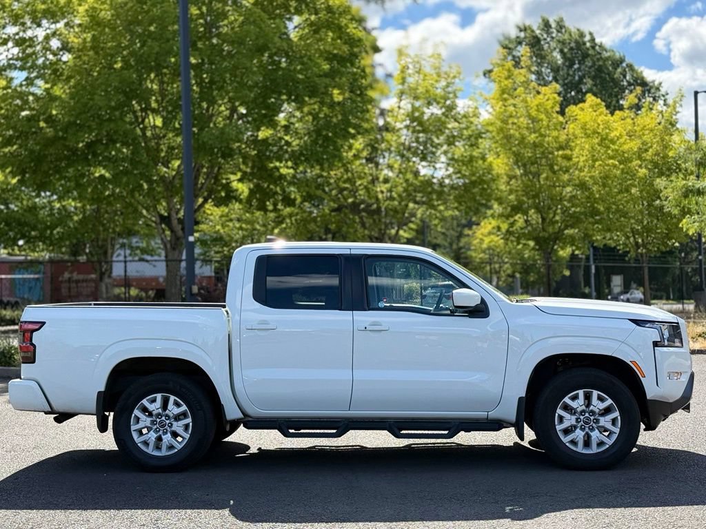 Used 2022 Nissan Frontier SV AWD/4WD image 5
