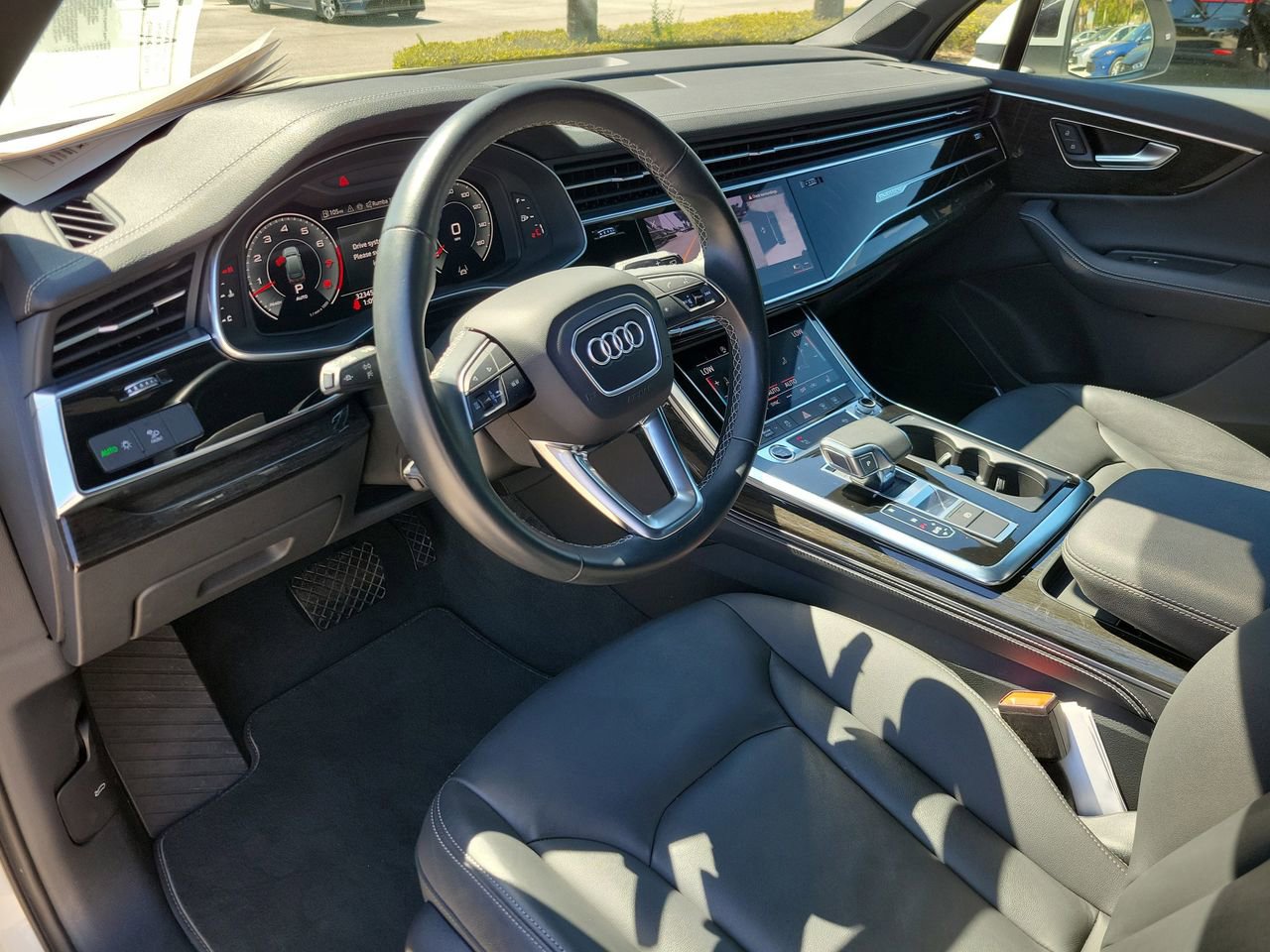 Used 2025 Audi Q7 3.0T Premium Plus image 15