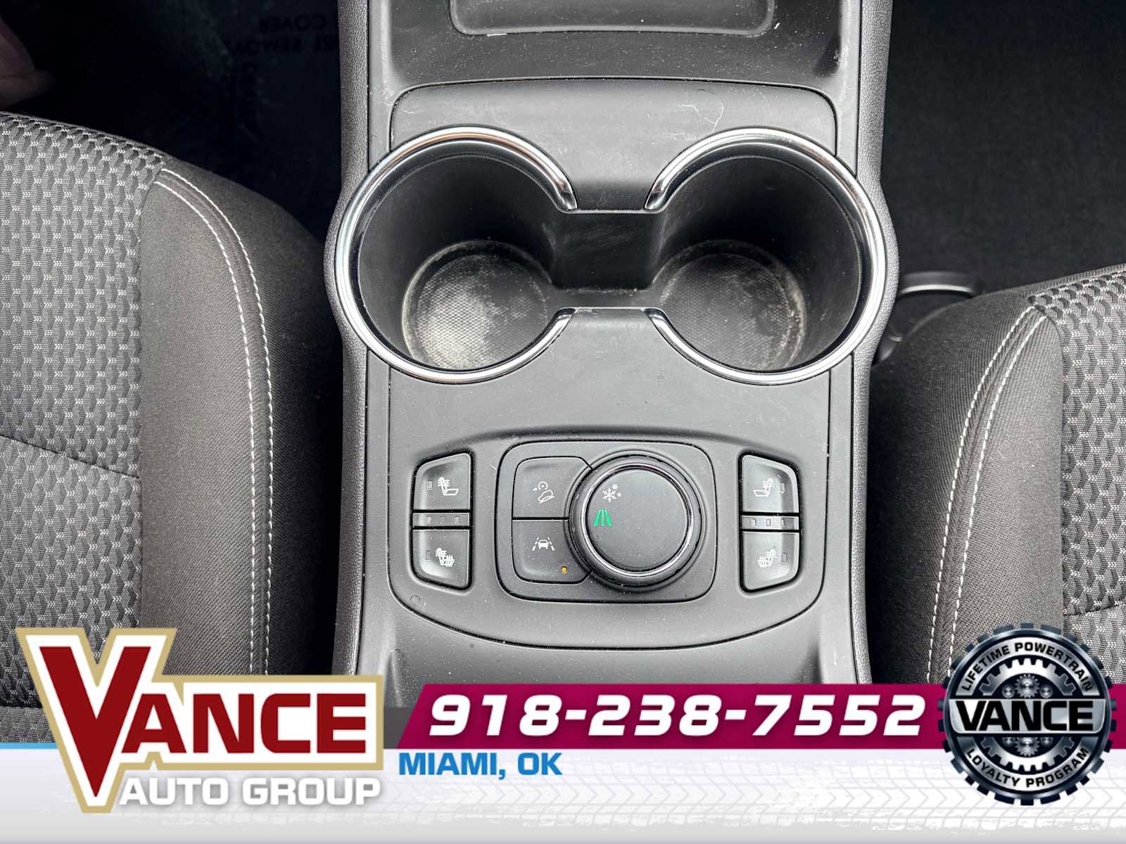 Used 2024 GMC Terrain SLE w/ Driver Convenience Package FWD image 21