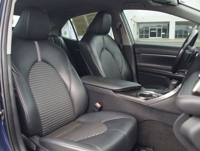 Used 2021 Toyota Camry SE image 16