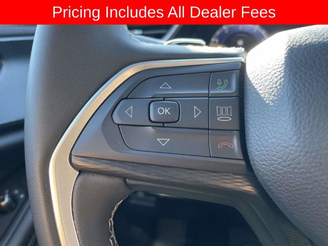 Used 2025 Jeep Grand Cherokee L Laredo AWD/4WD image 28