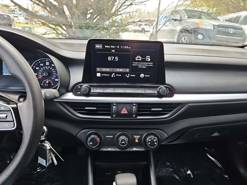 Used 2024 Kia Forte LXS image 16