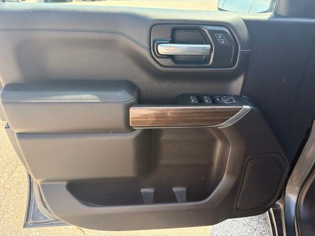 Used 2021 Chevrolet Silverado 1500 LT AWD/4WD image 10