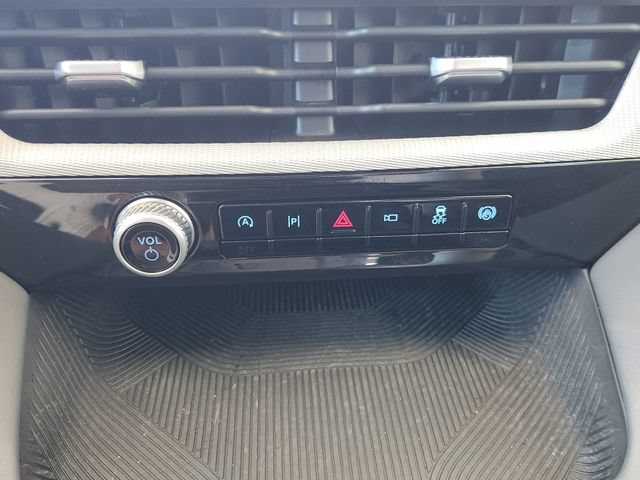 Used 2026 Ford Explorer Active RWD image 22