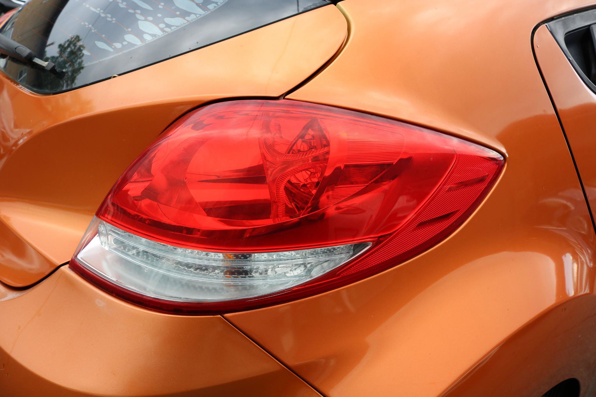 Used 2015 Hyundai Veloster w/ Option Group 03 FWD image 10