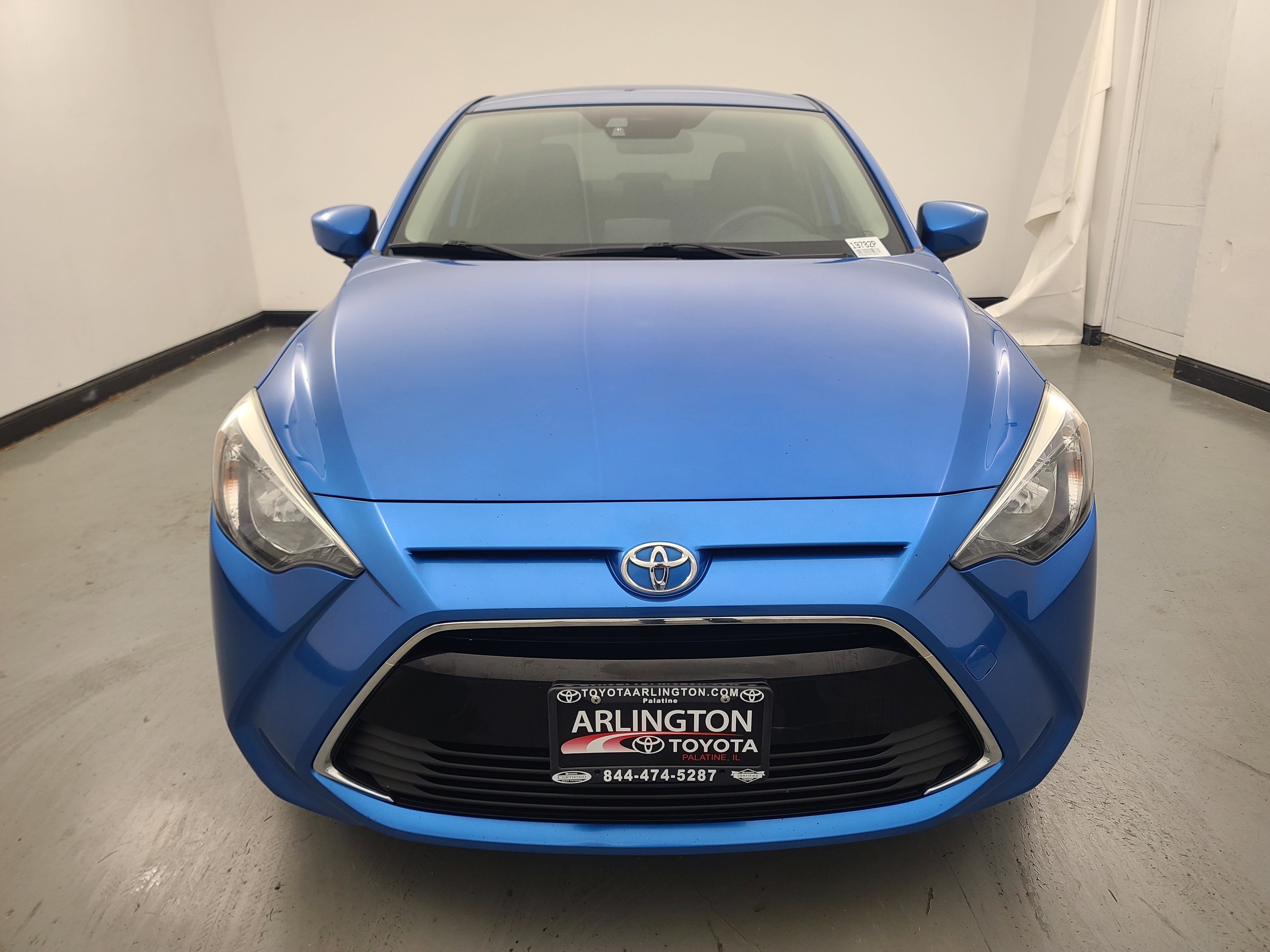 Used 2017 Toyota Yaris iA image 9