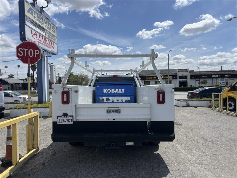 Used 2022 Ford F350 XL w/ Power Equipment Group RWD image 3