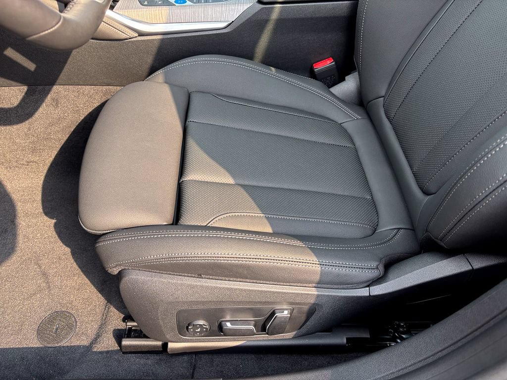 Used 2026 BMW i4 xDrive40i AWD/4WD image 18