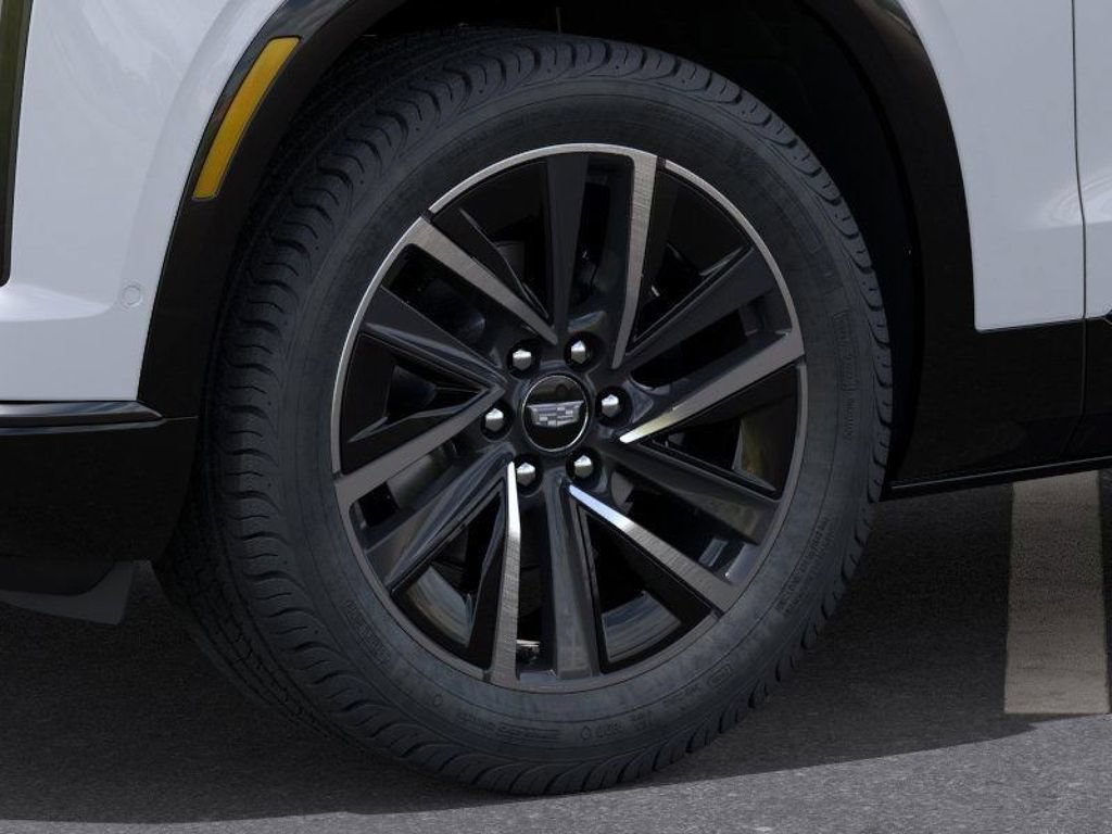 New 2026 Cadillac Vistiq Sport w/ LPO, Floor Liner Package AWD/4WD image 9