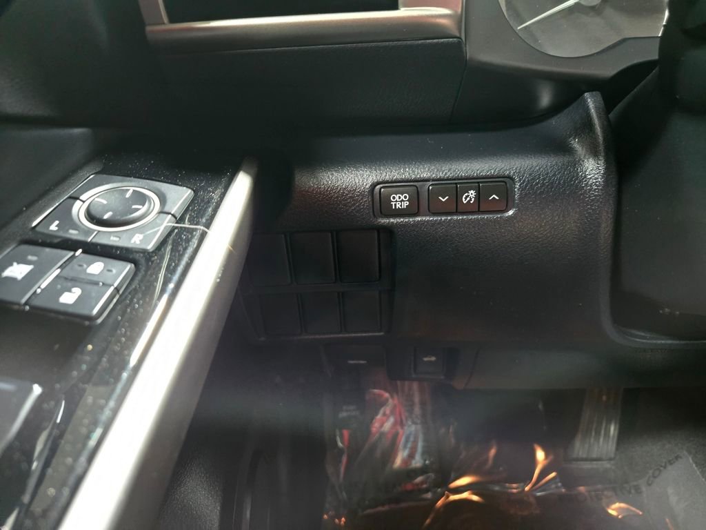 Used 2016 Lexus IS 300 AWD w/ Premium Package image 14