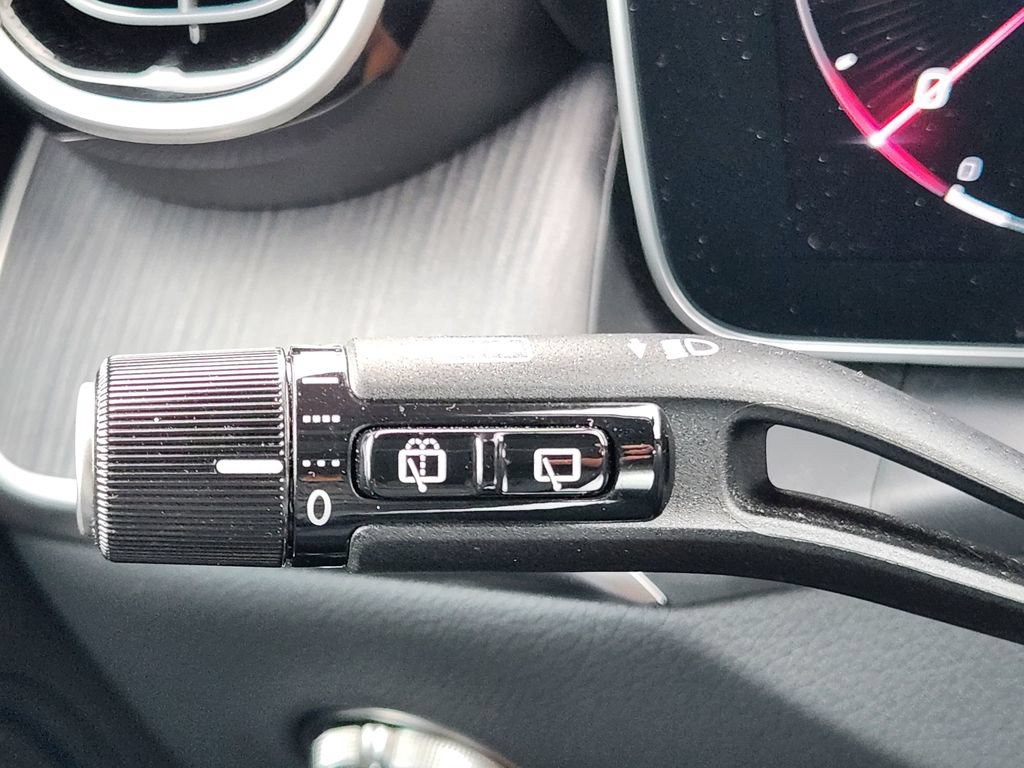 Certified 2025 Mercedes-Benz GLC 300 4MATIC image 34
