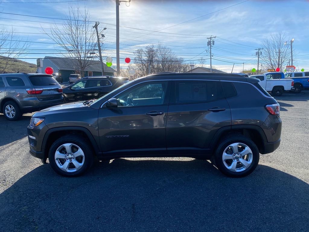 Used 2019 Jeep Compass Latitude w/ Popular Equipment Group image 9