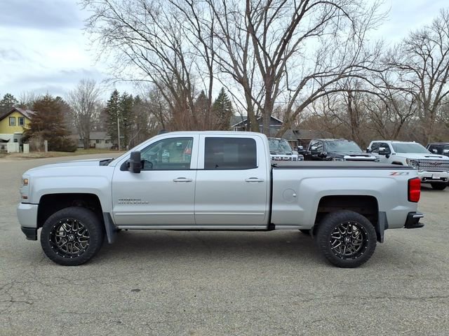 Used 2017 Chevrolet Silverado 1500 LT w/ True North Edition AWD/4WD image 7