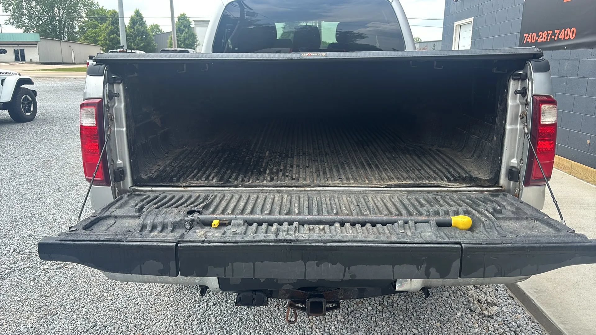 Used 2012 Ford F250 XLT w/ Advanced Security Group AWD/4WD image 5