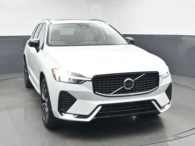 Used 2024 Volvo XC60 B5 Plus w/ Protection Package Premier image 2