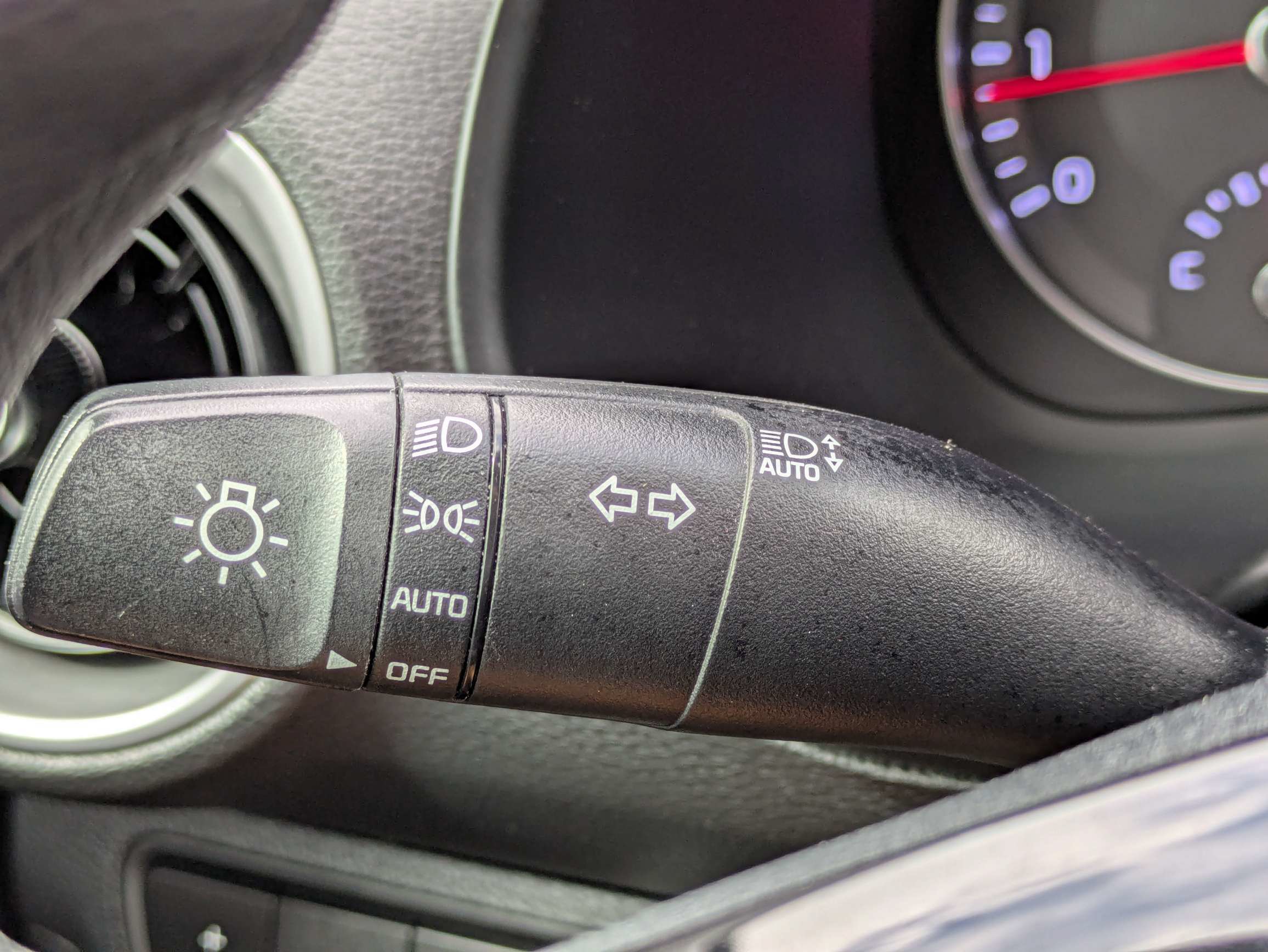 Certified 2022 Kia Forte LXS FWD image 34