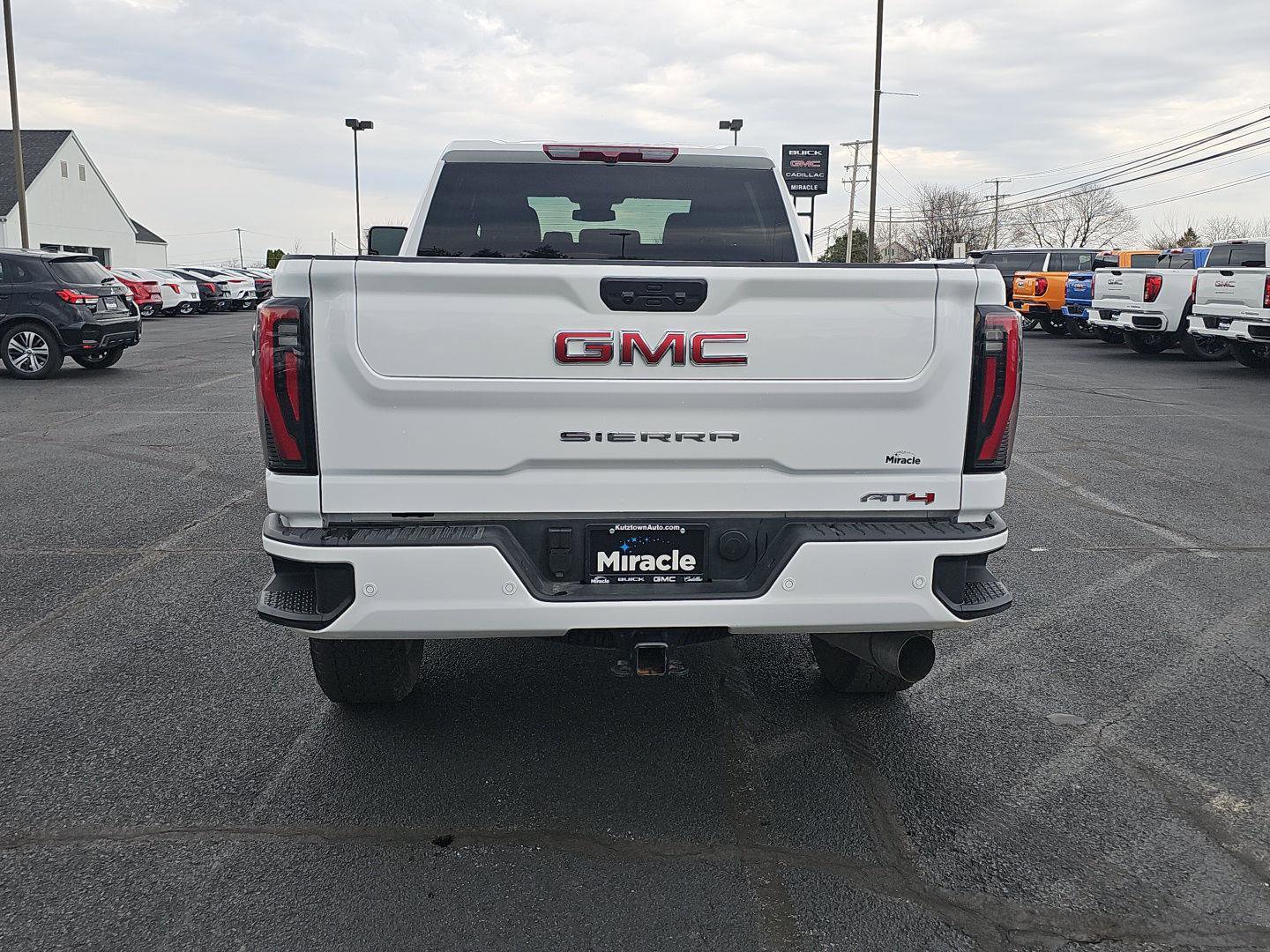 Certified 2025 GMC Sierra 2500 AT4 AWD/4WD image 6