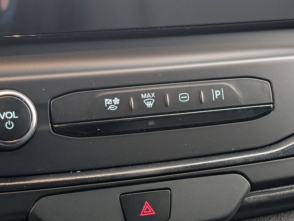 New 2026 Ford Transit 250 148 Medium Roof w/ Load Area Protection Package image 30