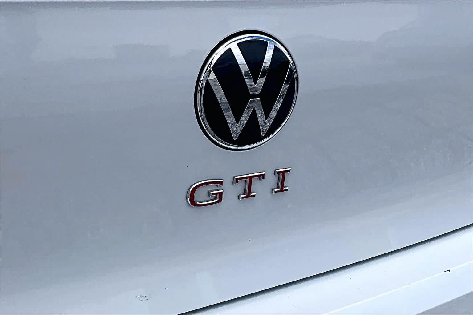 Used 2024 Volkswagen GTI Autobahn FWD image 27