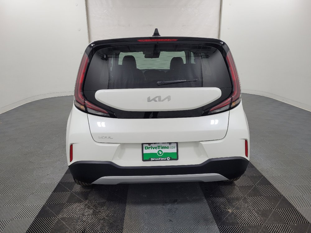 Used 2025 Kia Soul S FWD image 6
