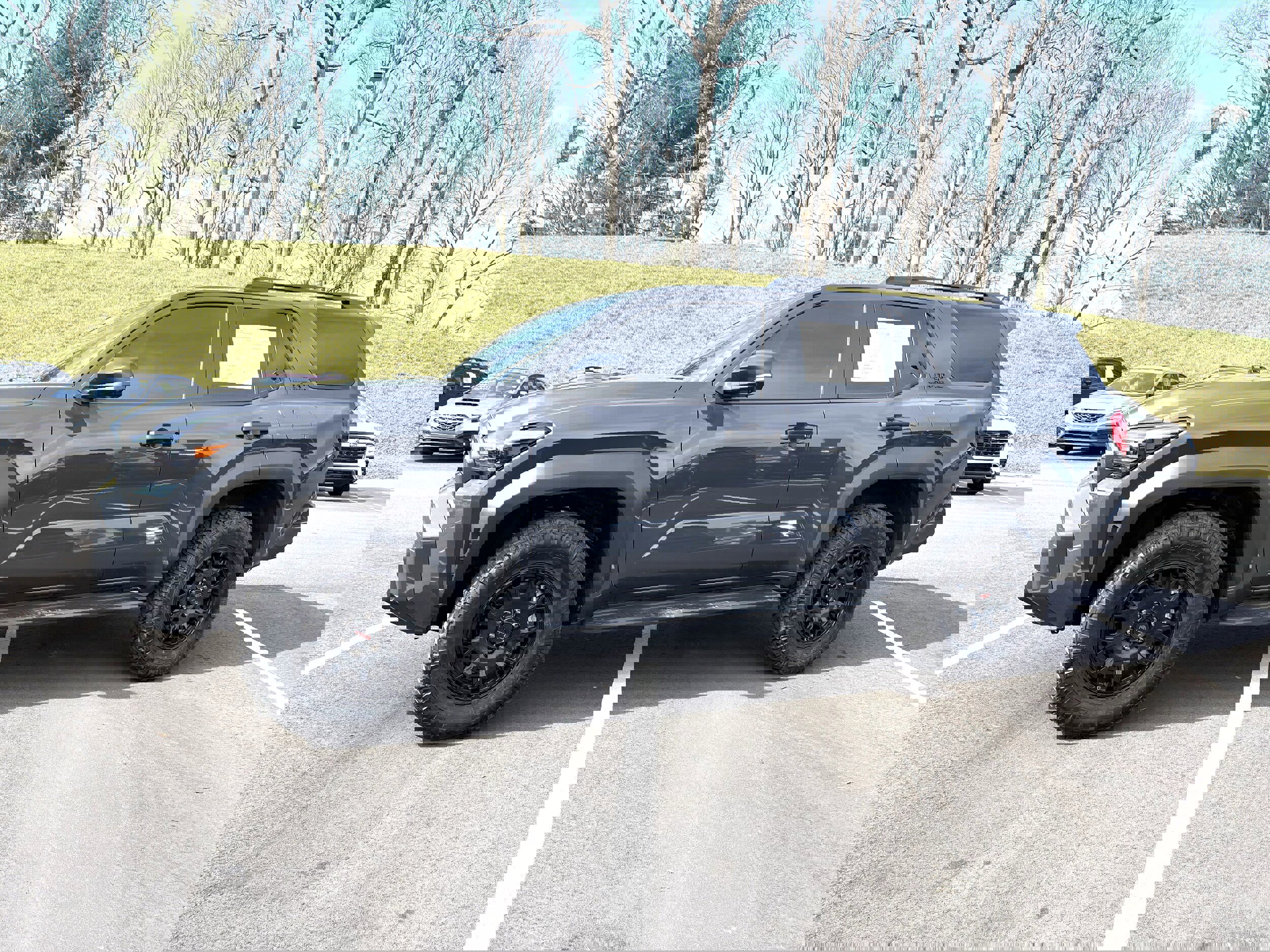 Used 2025 Toyota 4Runner TRD Off-Road Premium image 4