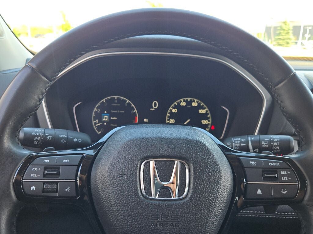 Used 2025 Honda Pilot EX-L image 37