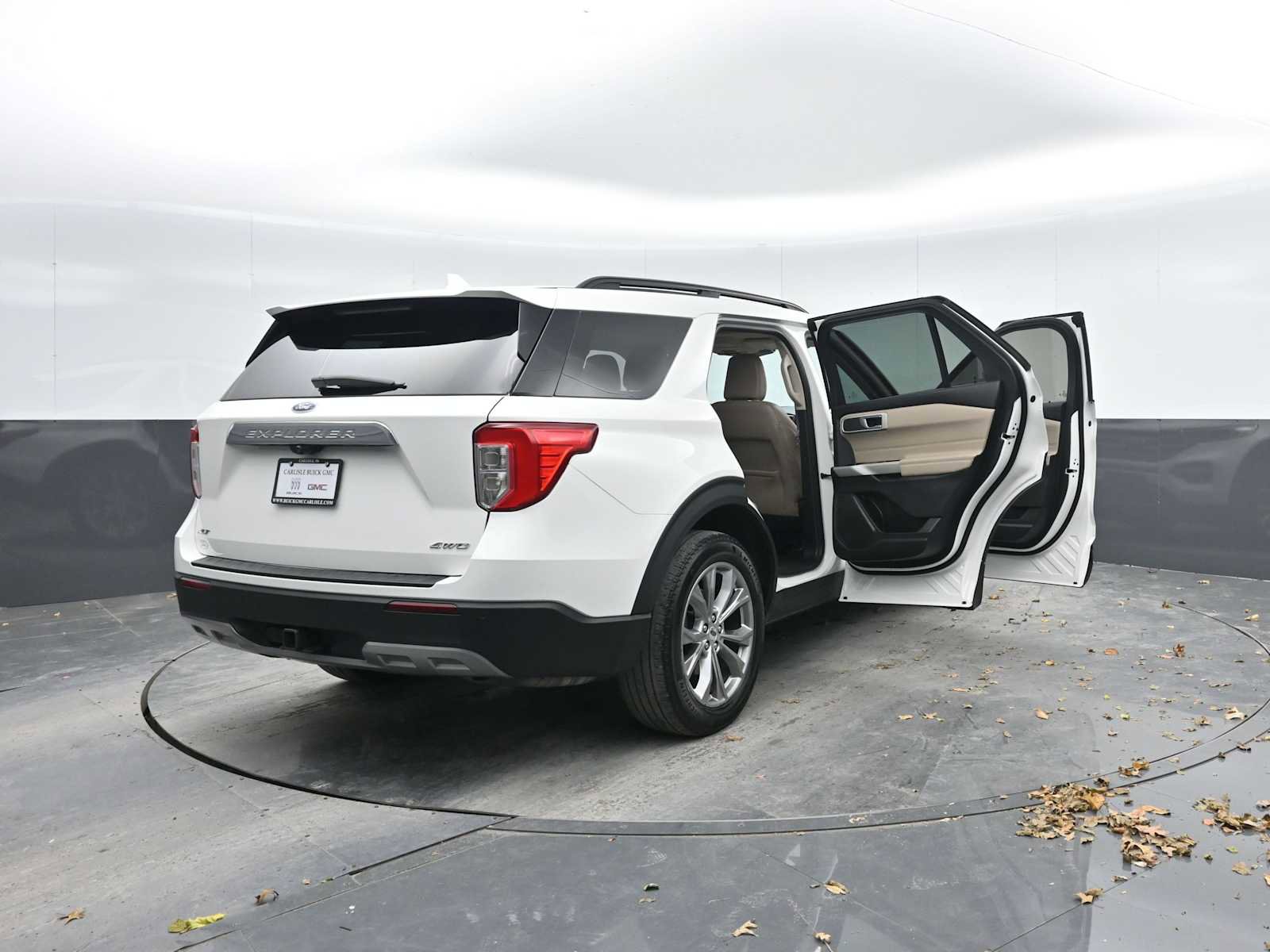 Used 2022 Ford Explorer XLT w/ Equipment Group 202A image 43