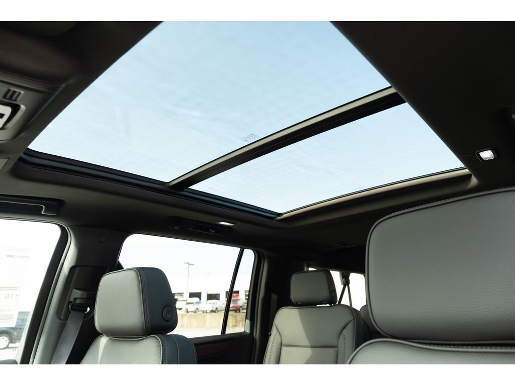 New 2026 GMC Yukon XL Denali image 16