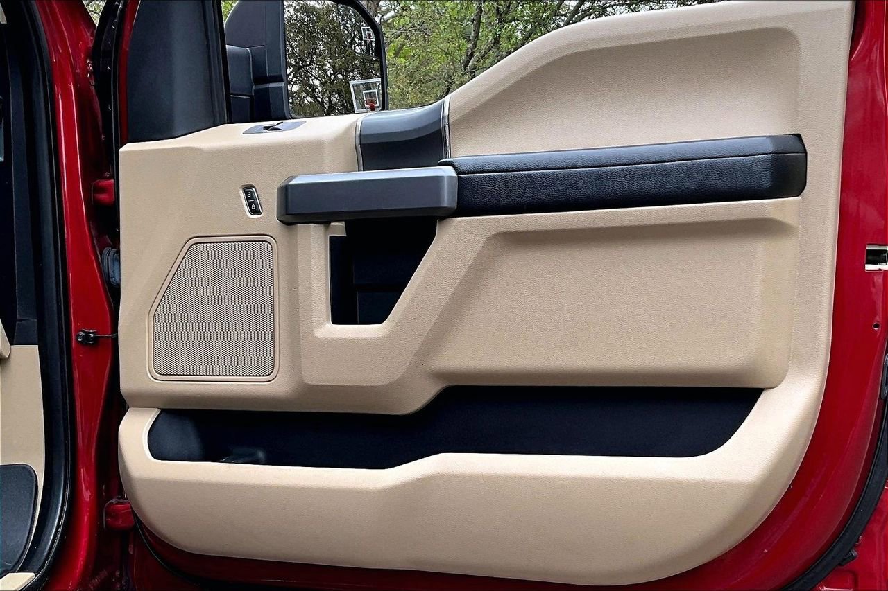 Used 2019 Ford F150 XLT w/ Equipment Group 302A Luxury image 26