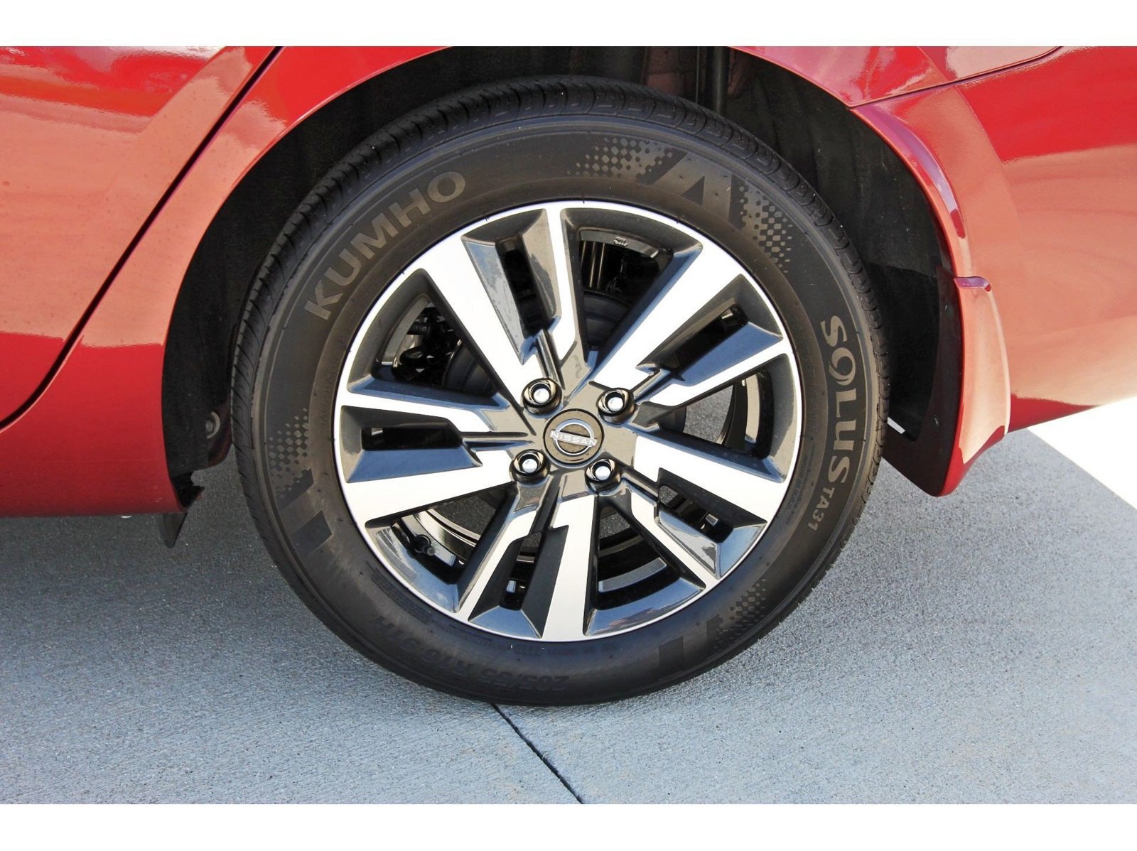 Certified 2025 Nissan Versa SV w/ Trunk Package FWD image 29