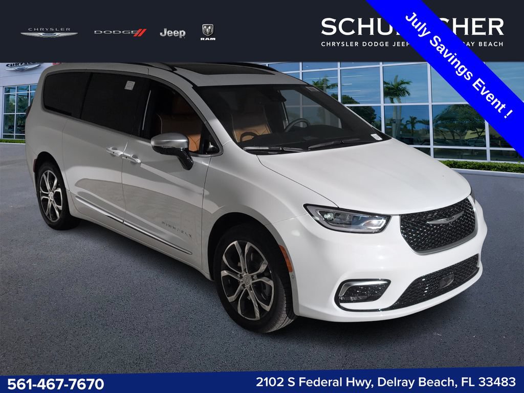 New 2025 Chrysler Pacifica Pinnacle w/ Trailer Tow Group AWD/4WD image 2