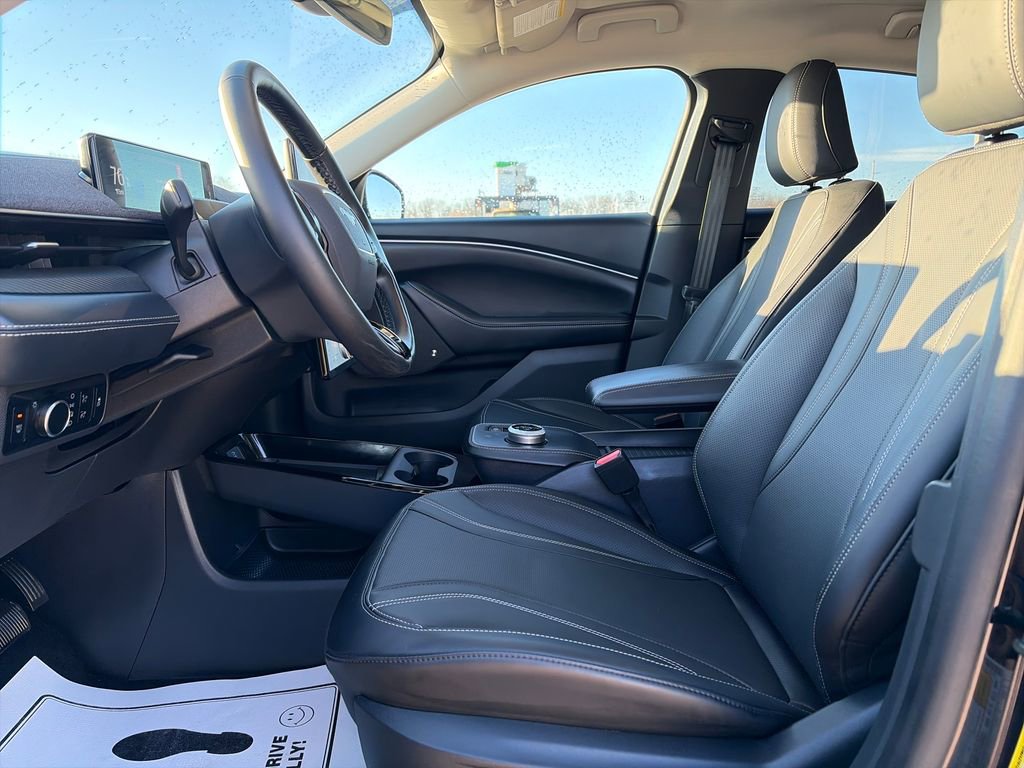 Used 2024 Ford Mustang Mach-E Premium image 19